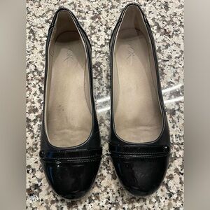 Women’s Black Size 11W Ballet Flats